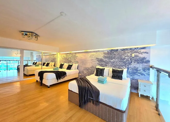 Апартаменты Club Ultima Huge 79 Sqm Loft Unit 100mbps - 1703 *